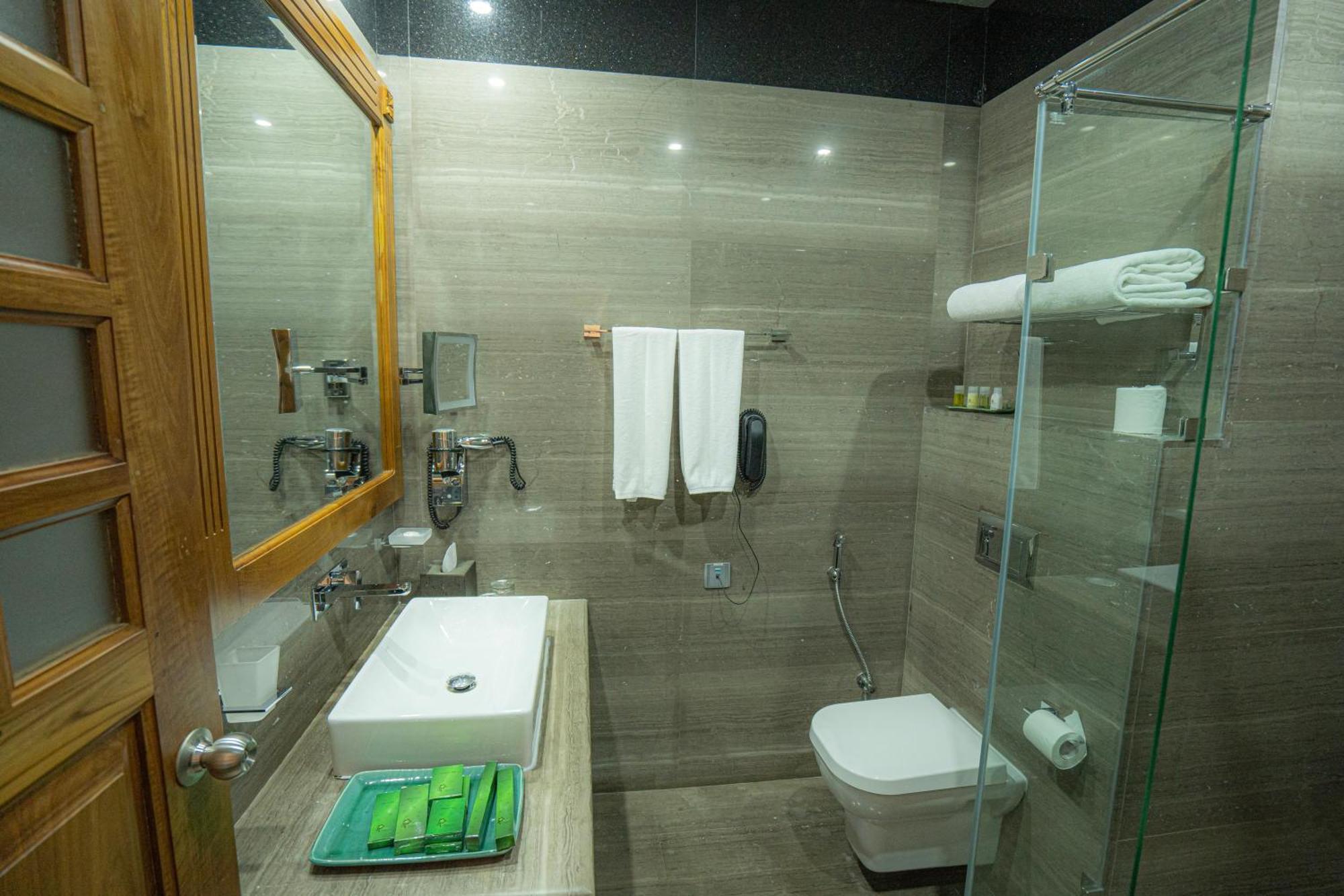 Araliya Green City - Your Gateway To Everything In Nuwara Eliya Exterior foto